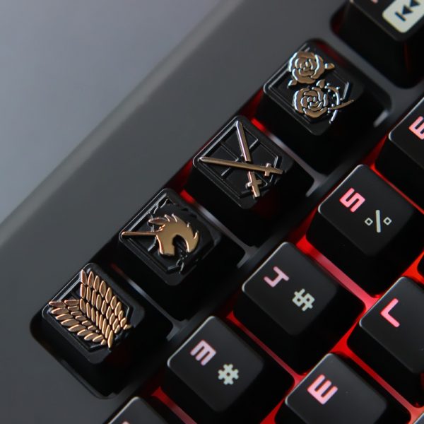Attack On Titan Merch: Attack On Titan's Symbol KeyStone Keycap - Image 2